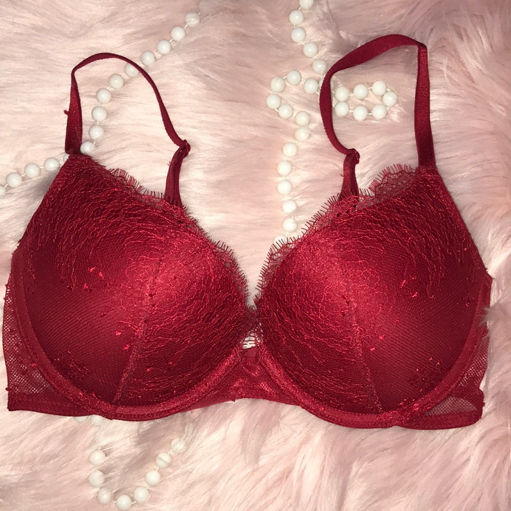 Brand New Victoria Secret Red Bra